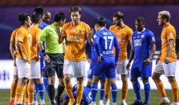 足坛最新爆料消息新闻网,揭秘球星转会内幕与赛场风云